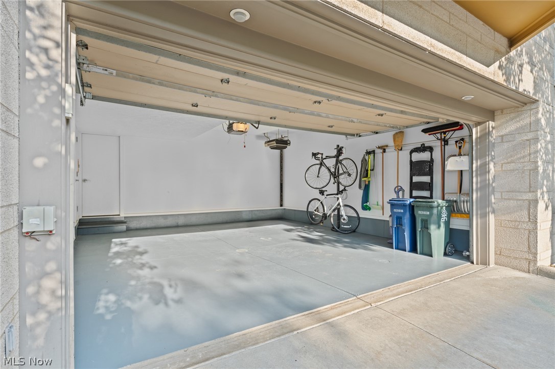 2011 Villa Carabelli Drive Cleveland OH 44106