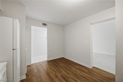 4187 Columbia Road North Olmsted OH 44070