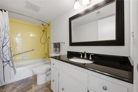4187 Columbia Road North Olmsted OH 44070