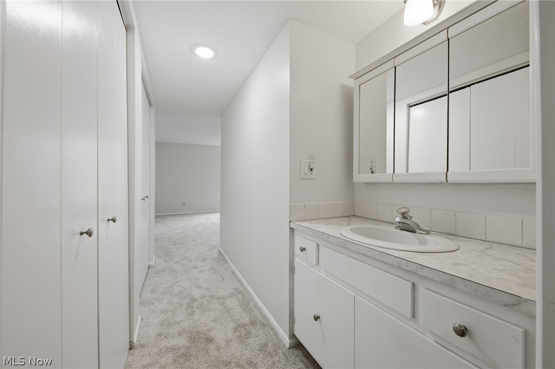 4187 Columbia Road North Olmsted OH 44070