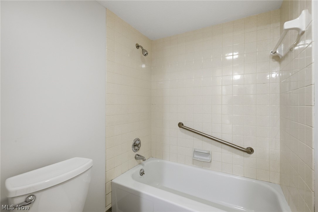 4187 Columbia Road North Olmsted OH 44070