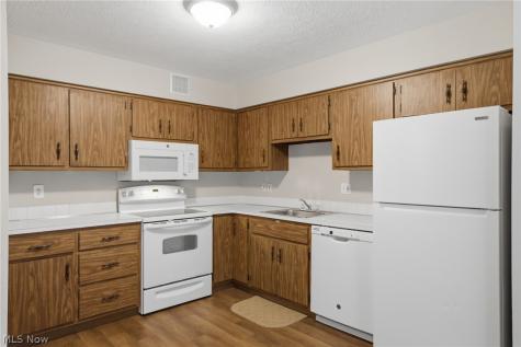 4187 Columbia Road North Olmsted OH 44070