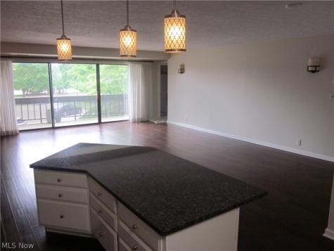 22555 Center Ridge Road Rocky River OH 44116