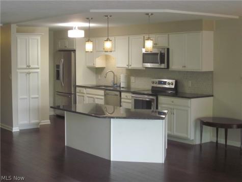 22555 Center Ridge Road Rocky River OH 44116