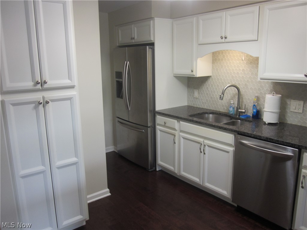 22555 Center Ridge Road Rocky River OH 44116