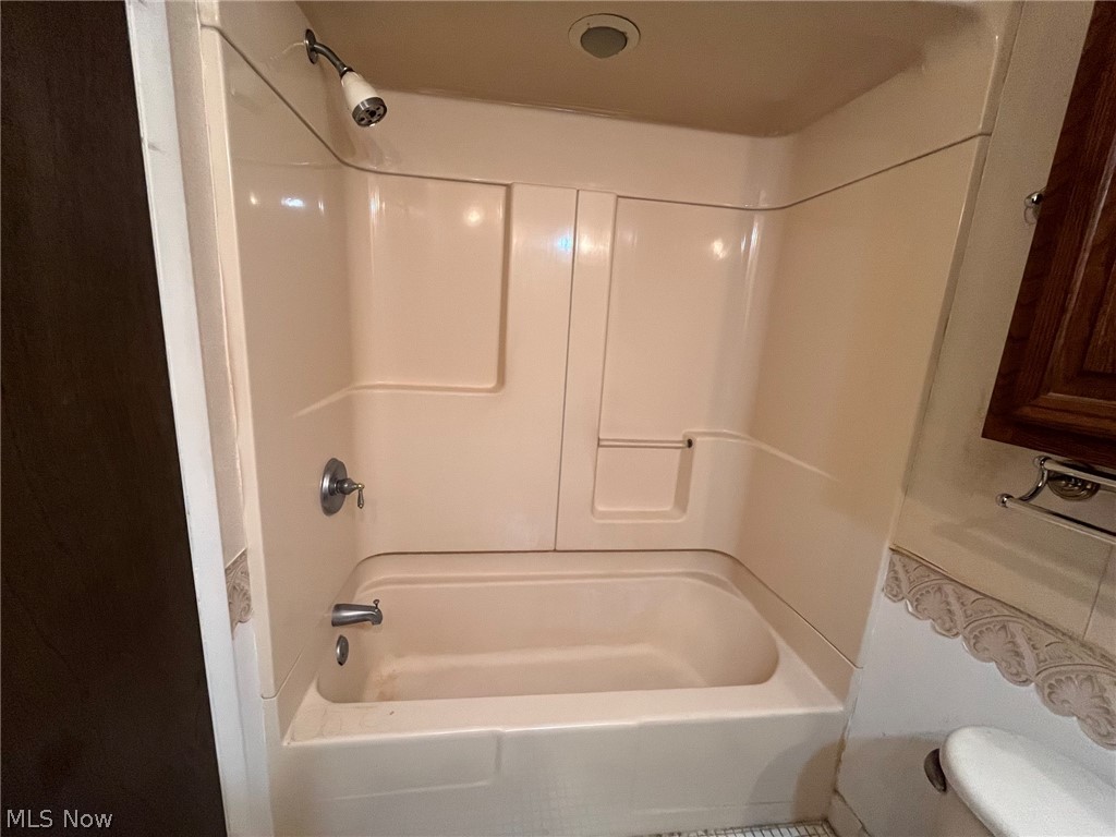 2992 Ivy Hill Circle Cortland OH 44410