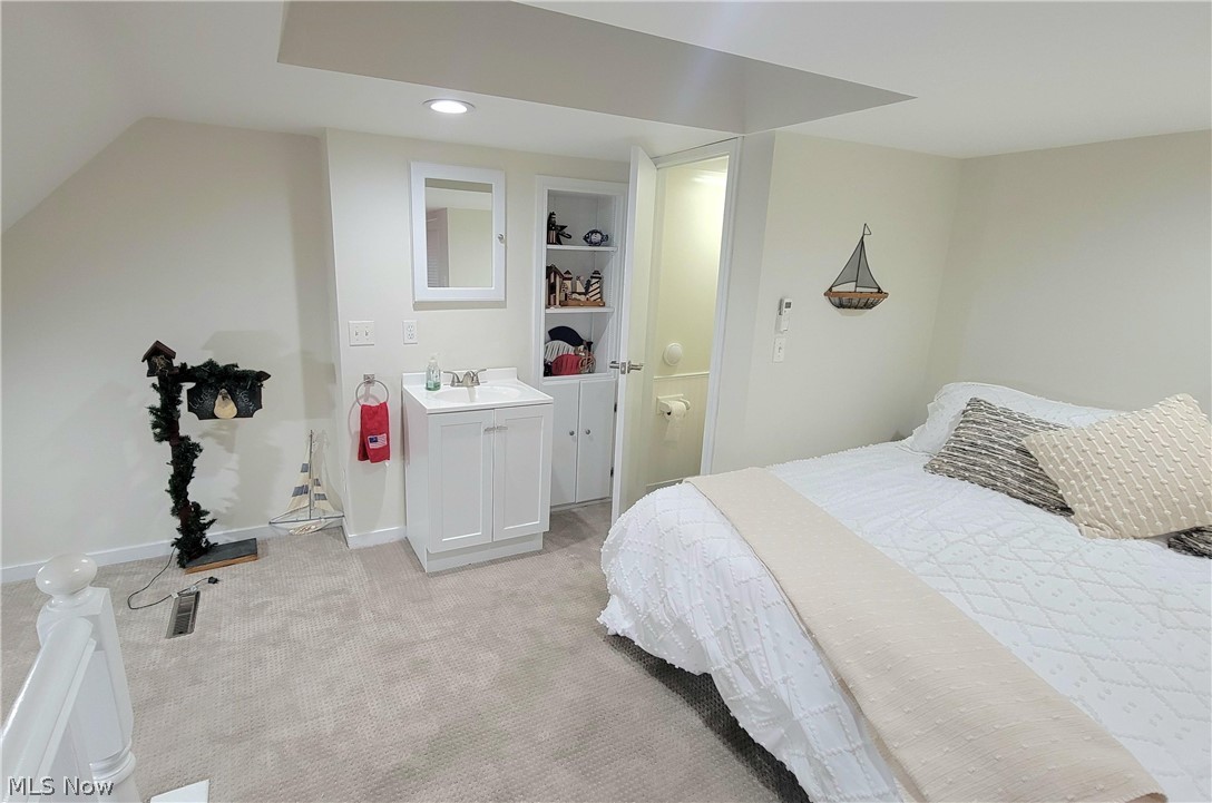4390 Marin Woods Port Clinton OH 43452