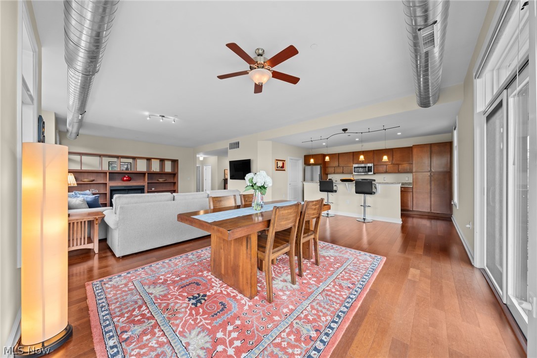 1403 Copper Trace Cleveland Heights OH 44118
