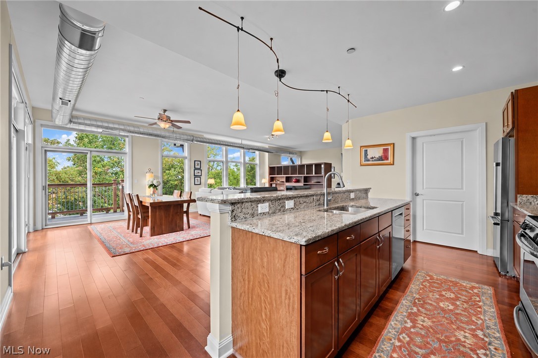 1403 Copper Trace Cleveland Heights OH 44118