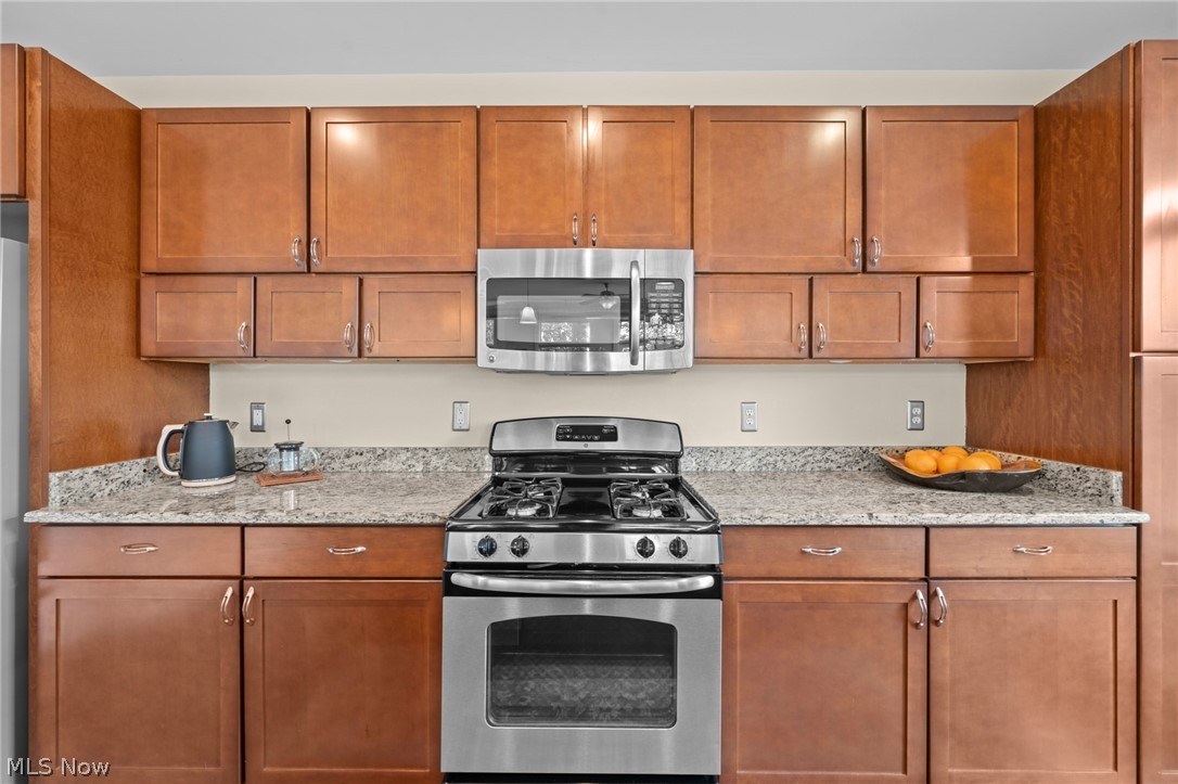 1403 Copper Trace Cleveland Heights OH 44118