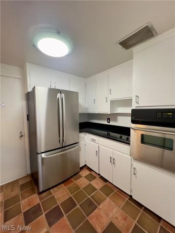 19901 Van Aken Boulevard W Shaker Heights OH 44122