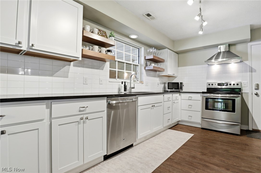 7100 Cross Creek Drive Mentor OH 44060