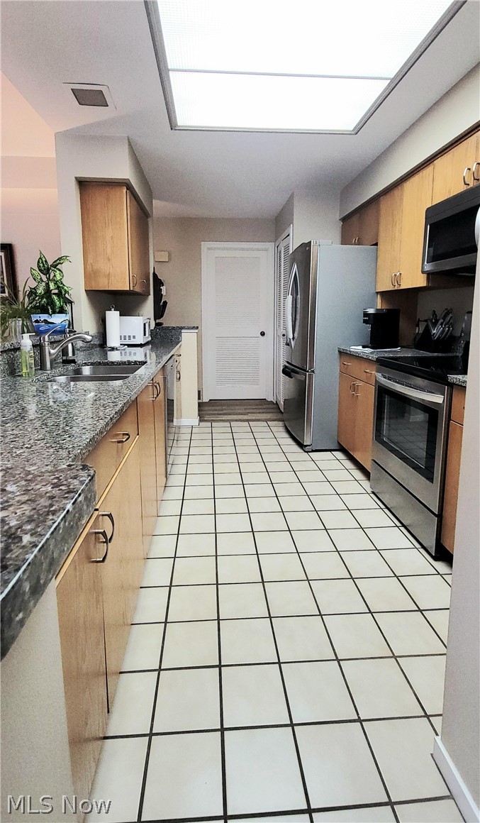 4475 Marin Harbor Port Clinton OH 43452