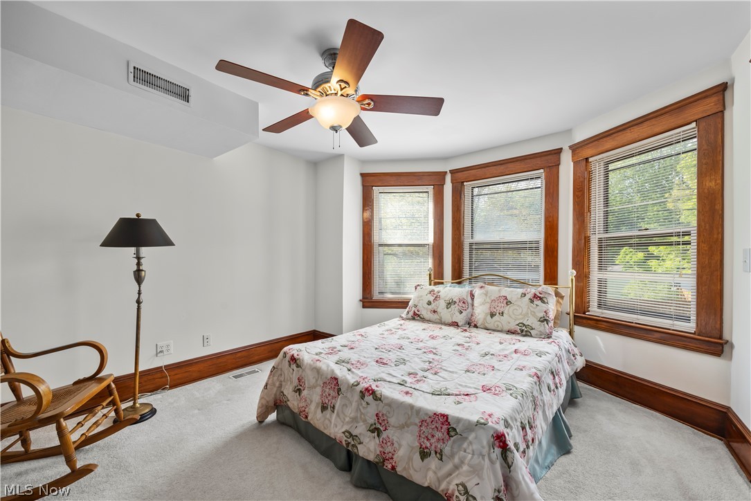 7512 Franklin Boulevard Cleveland OH 44102