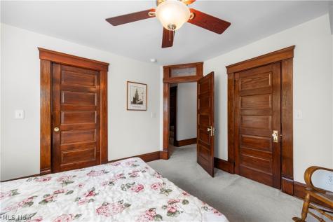 7512 Franklin Boulevard Cleveland OH 44102