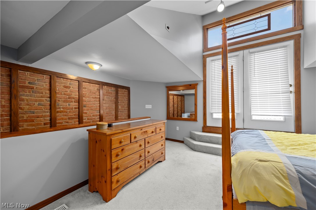 7512 Franklin Boulevard Cleveland OH 44102