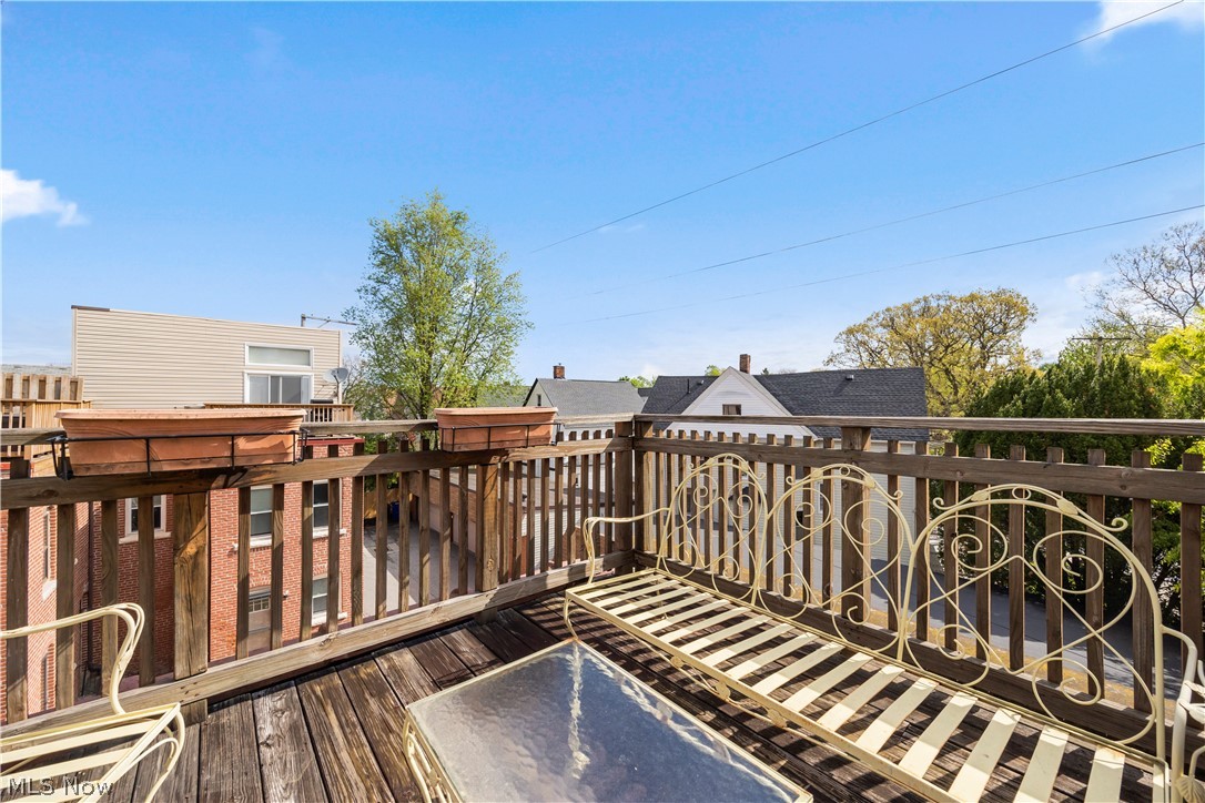 7512 Franklin Boulevard Cleveland OH 44102