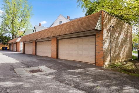 7512 Franklin Boulevard Cleveland OH 44102