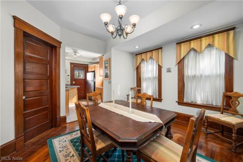 7512 Franklin Boulevard Cleveland OH 44102