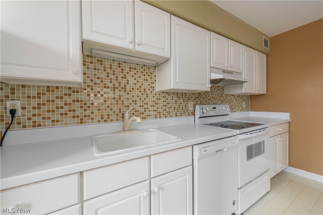 12520 Edgewater Drive Lakewood OH 44107