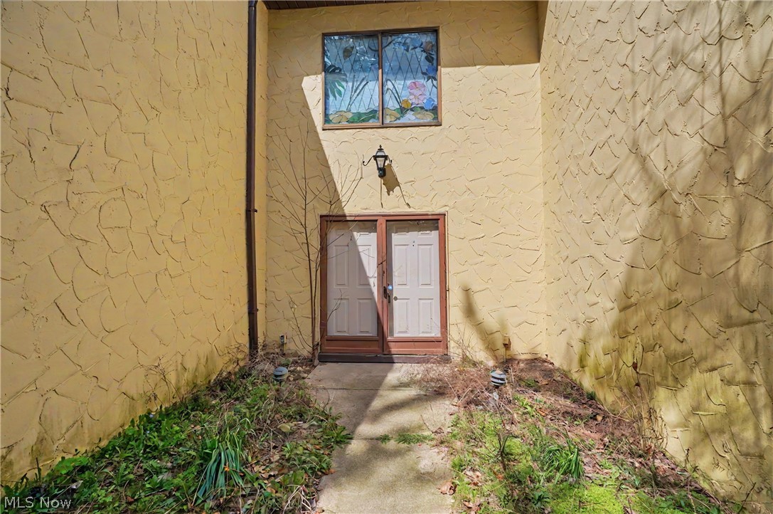 624 Hampton Ridge Drive Akron OH 44313