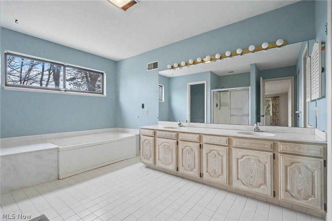 624 Hampton Ridge Drive Akron OH 44313