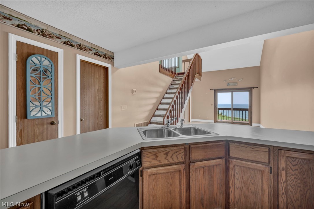 6035 Lake Road W Ashtabula OH 44004