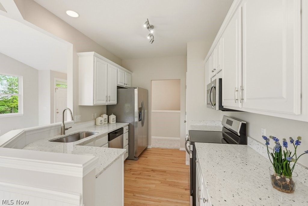 572 Mock Orange Lane Chagrin Falls OH 44023