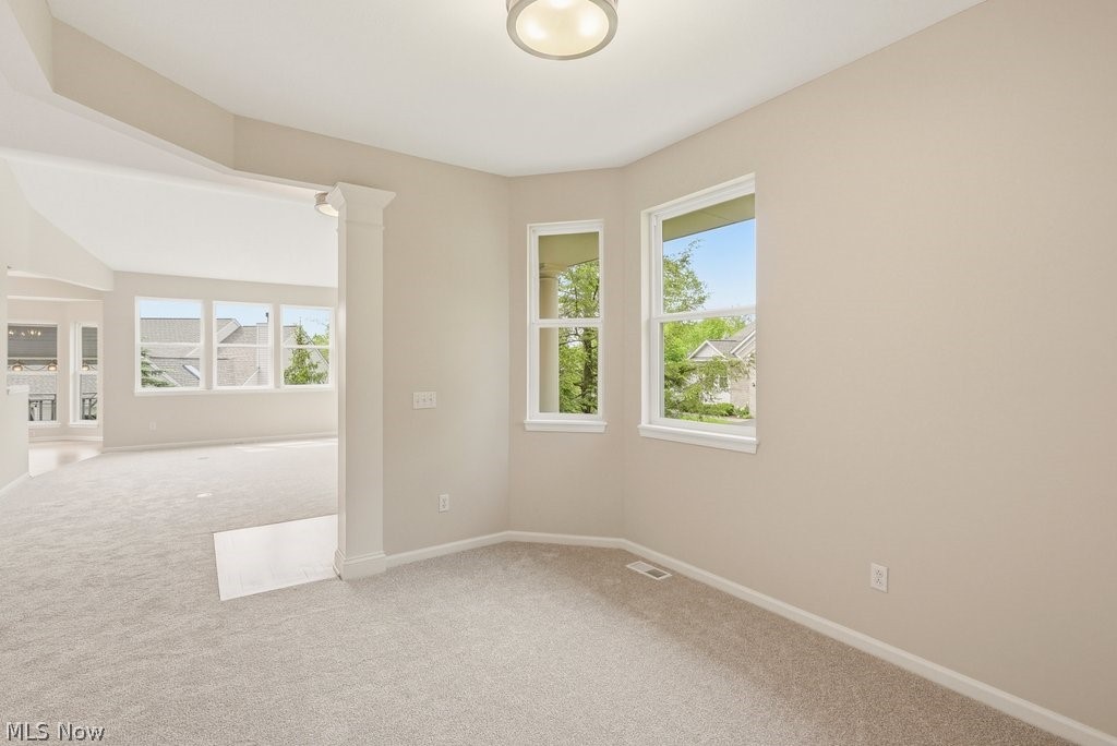 572 Mock Orange Lane Chagrin Falls OH 44023