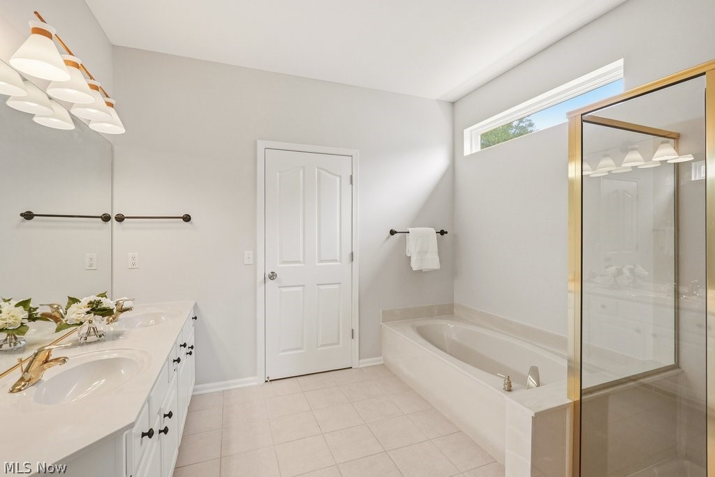 572 Mock Orange Lane Chagrin Falls OH 44023