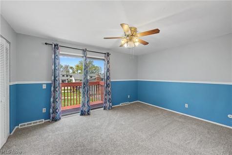 5556 Hilltop Oval Parma OH 44134