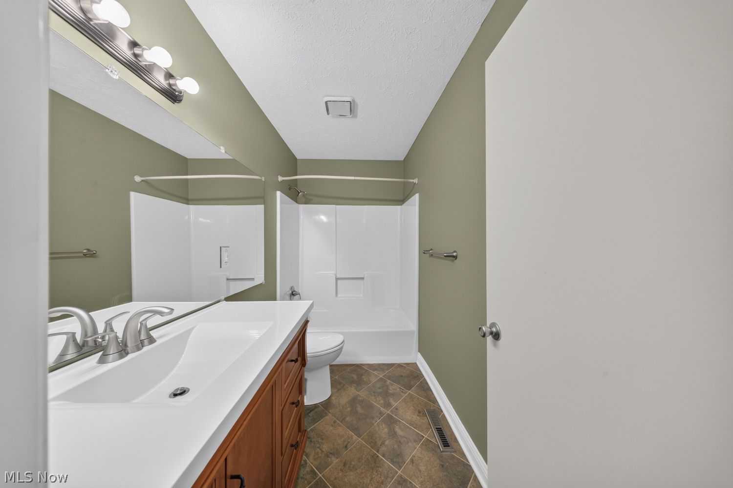 10885 Pepper Court Painesville OH 44077