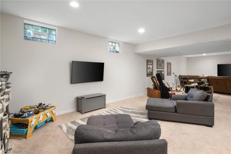 204 Ashbourne Drive Westlake OH 44145