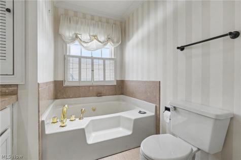 1565 Windrow Lane Broadview Heights OH 44147