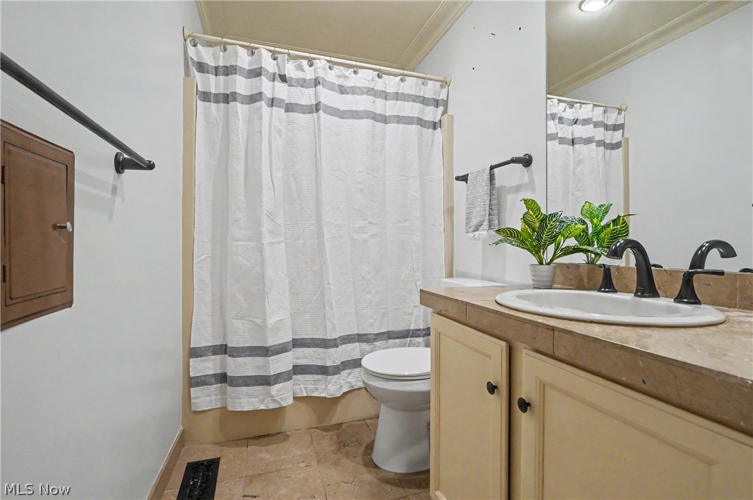 1565 Windrow Lane Broadview Heights OH 44147
