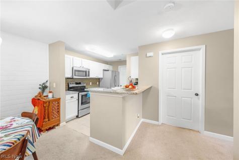 14943 Lenox Drive Strongsville OH 44136