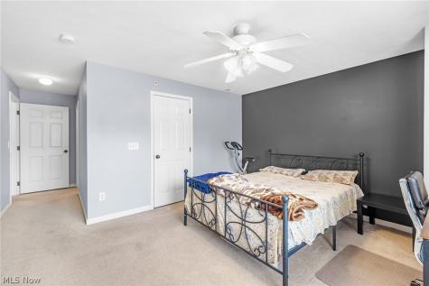 14943 Lenox Drive Strongsville OH 44136