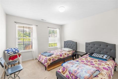 14943 Lenox Drive Strongsville OH 44136