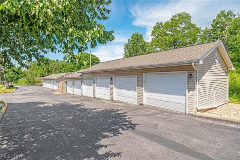 14943 Lenox Drive Strongsville OH 44136