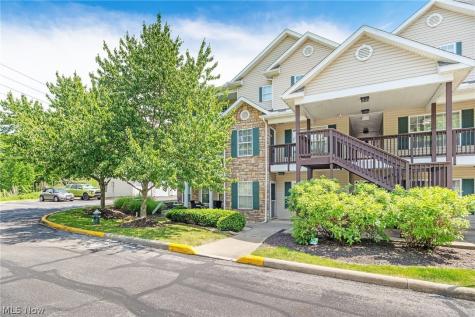 14943 Lenox Drive Strongsville OH 44136