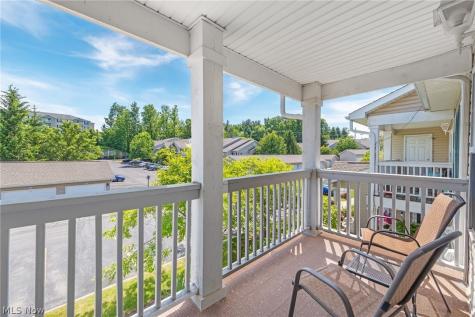 14943 Lenox Drive Strongsville OH 44136