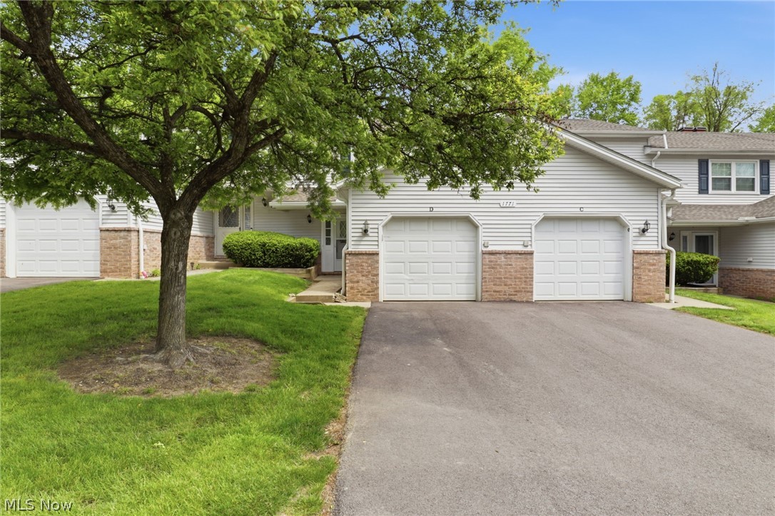 1771 Rolling Hills Drive Twinsburg OH 44087