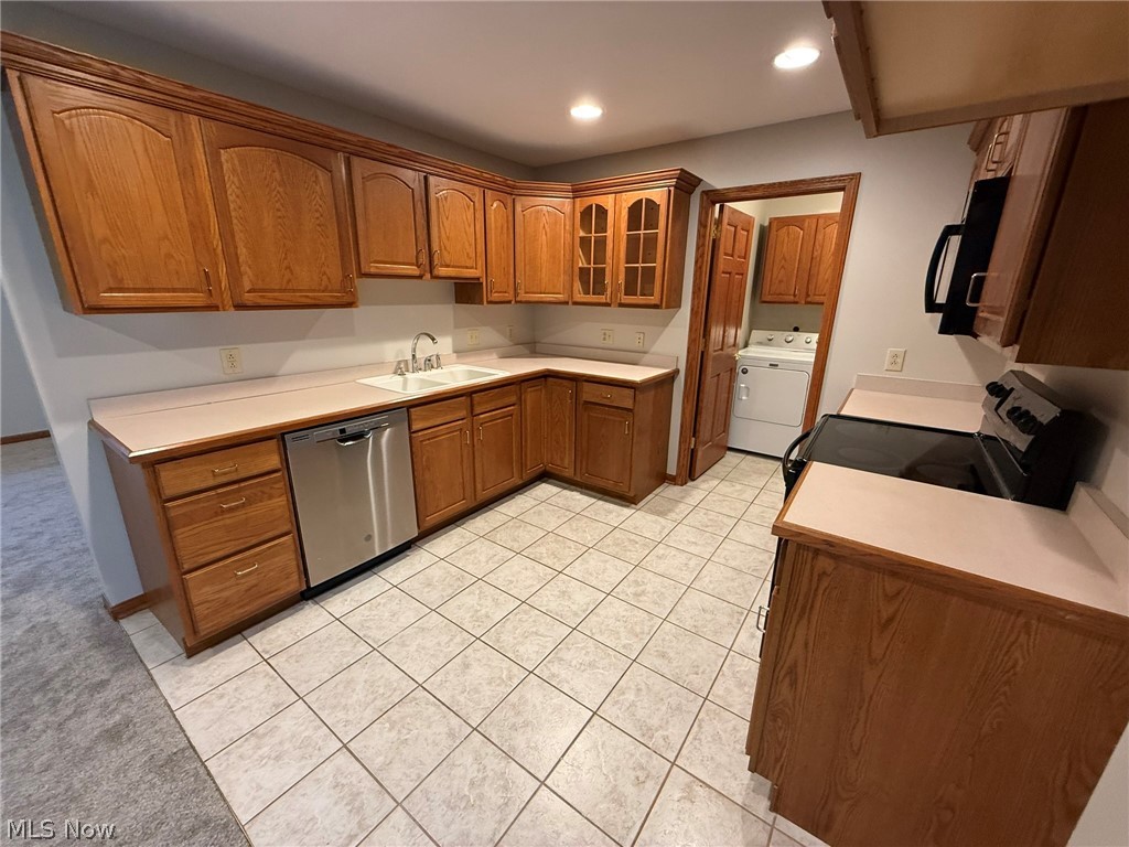 530 Oakdale Drive Dover OH 44622