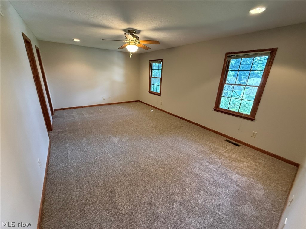 530 Oakdale Drive Dover OH 44622