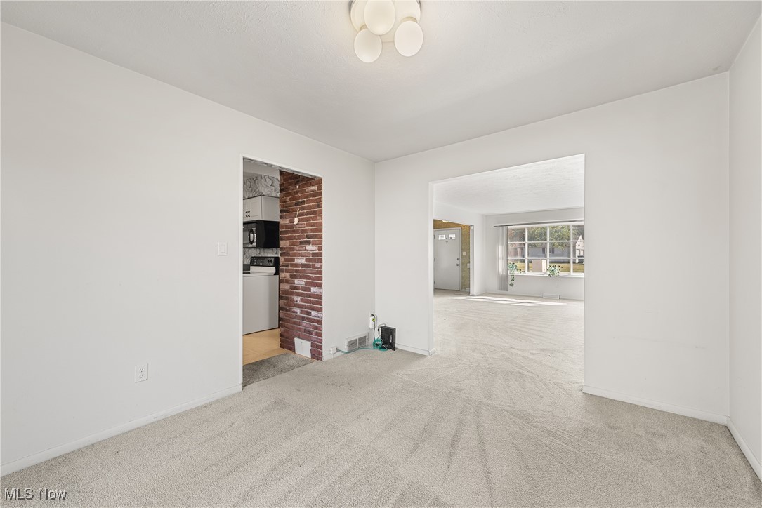 5832 Bear Creek Drive Bedford Heights OH 44146