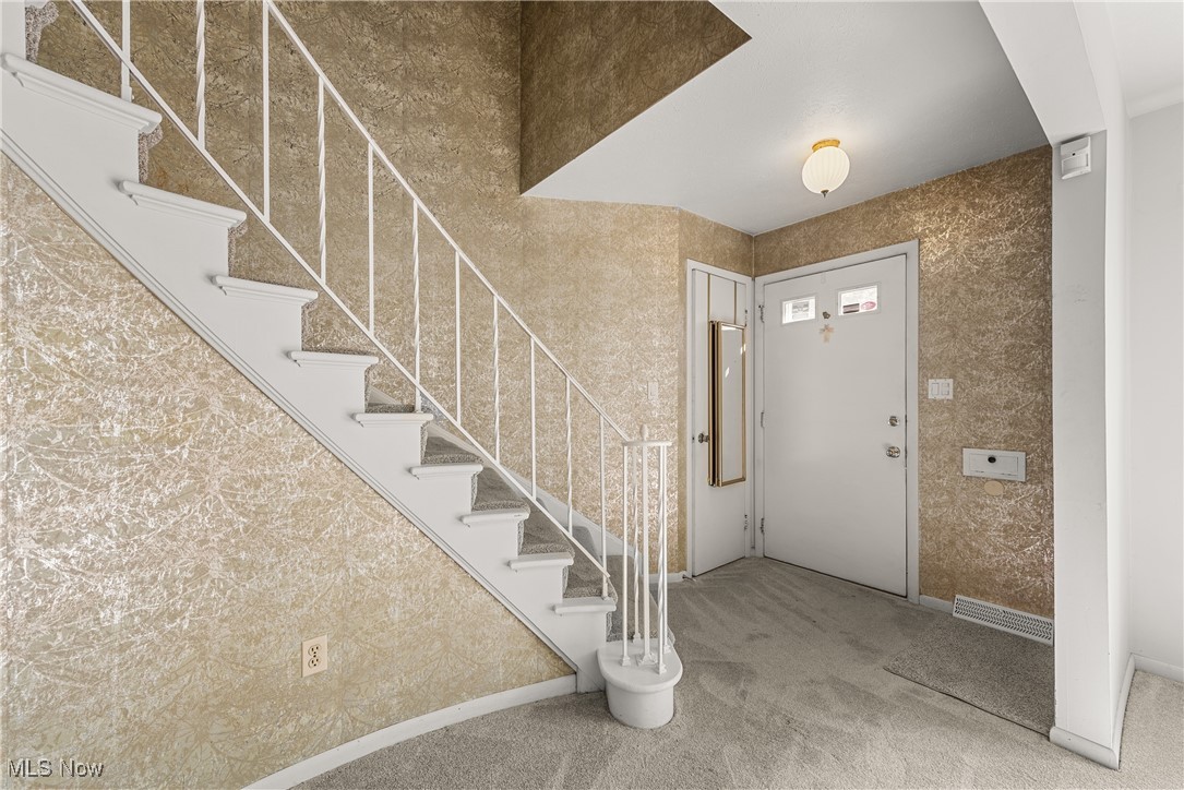 5832 Bear Creek Drive Bedford Heights OH 44146