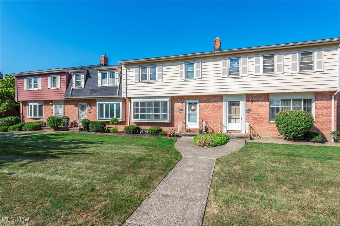 5832 Bear Creek Drive Bedford Heights OH 44146