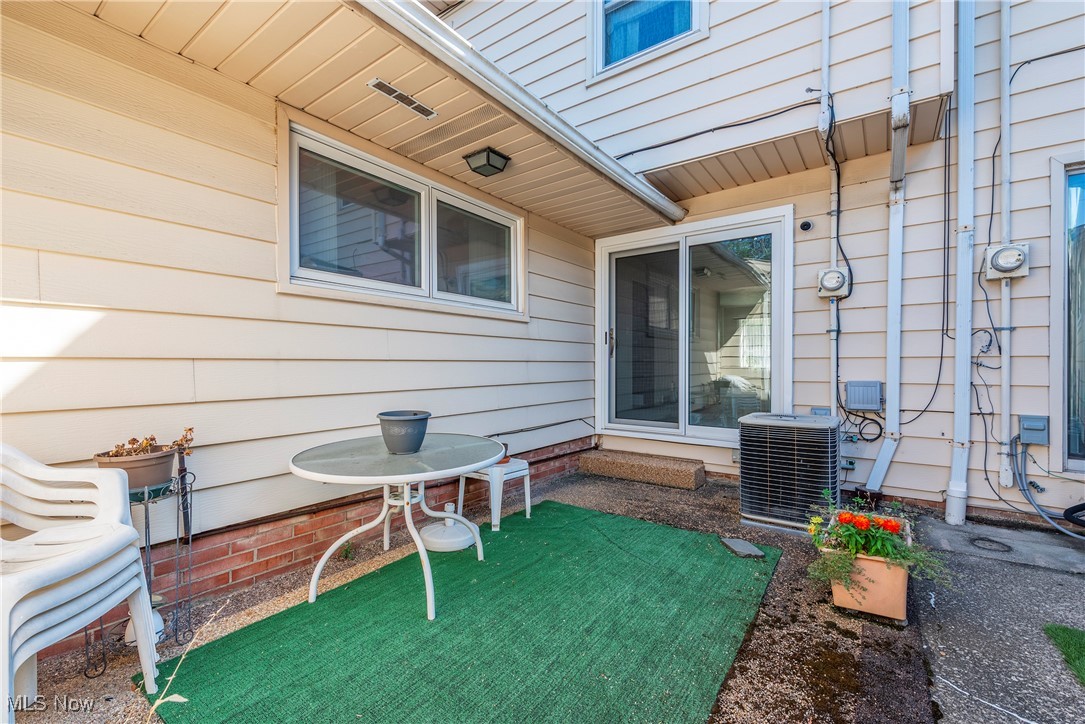 5832 Bear Creek Drive Bedford Heights OH 44146