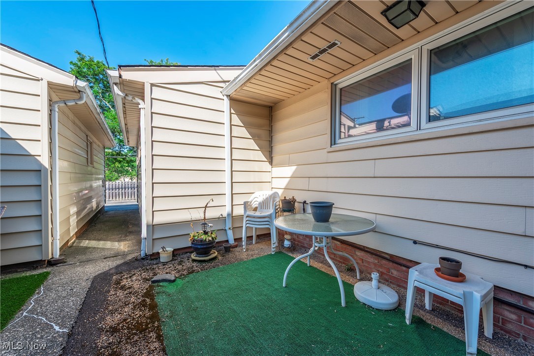 5832 Bear Creek Drive Bedford Heights OH 44146