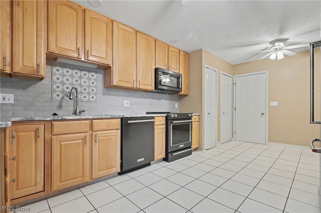 478 Kings Court Copley OH 44321
